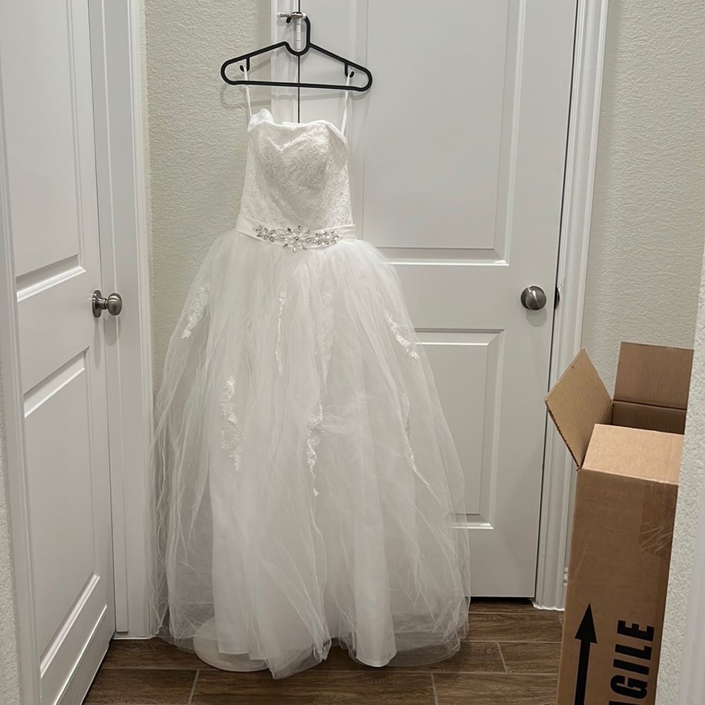 Wedding dress